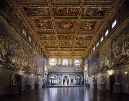 SPLENDOR AT COURT, A MEDICI ITINERARY.