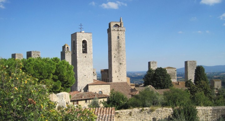 SAN GIMIGNANO, A JUMP TO THE MIDDLE AGES