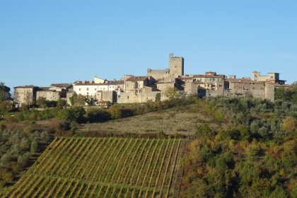 TURISMO IN SICUREZZA DOPO IL COVID-19: LA PALLA PASSA AI PICCOLI BORGHI